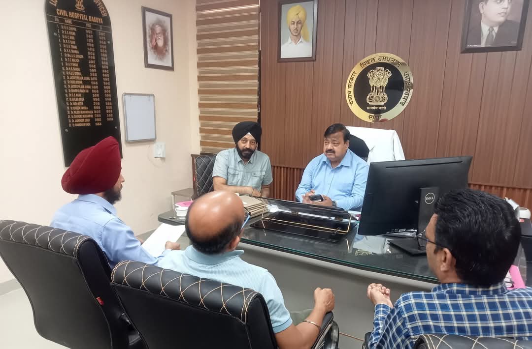 ਸਿਵਲ ਸਰਜਨ ਵੱਲੋਂ ਆਪਾਤ ਸਥਿਤੀਆਂ ਨਾਲ ਨਜਿੱਠਣ ਸੰਬੰਧੀ ਪ੍ਰਬੰਧਾ ਦਾ ਜਾਇਜ਼ਾ ਲਿਆ ਗਿਆ